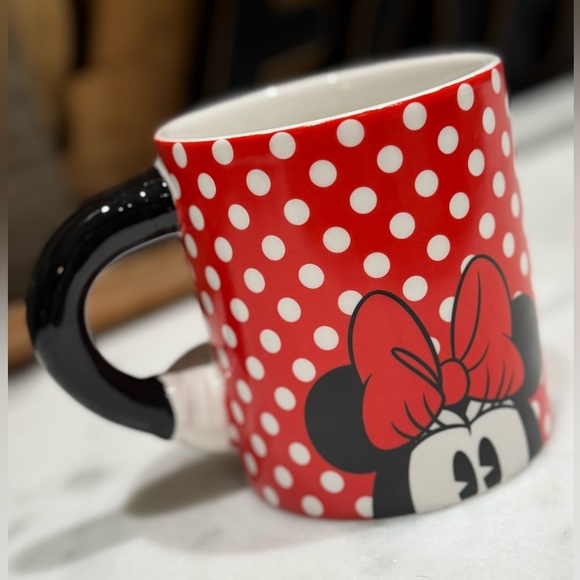 Minnie Mouse Large Ceramic Mug withh Sculptured handle! Disney - Picture 3 of 6
